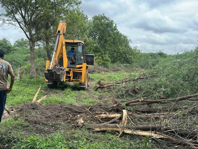 JCB